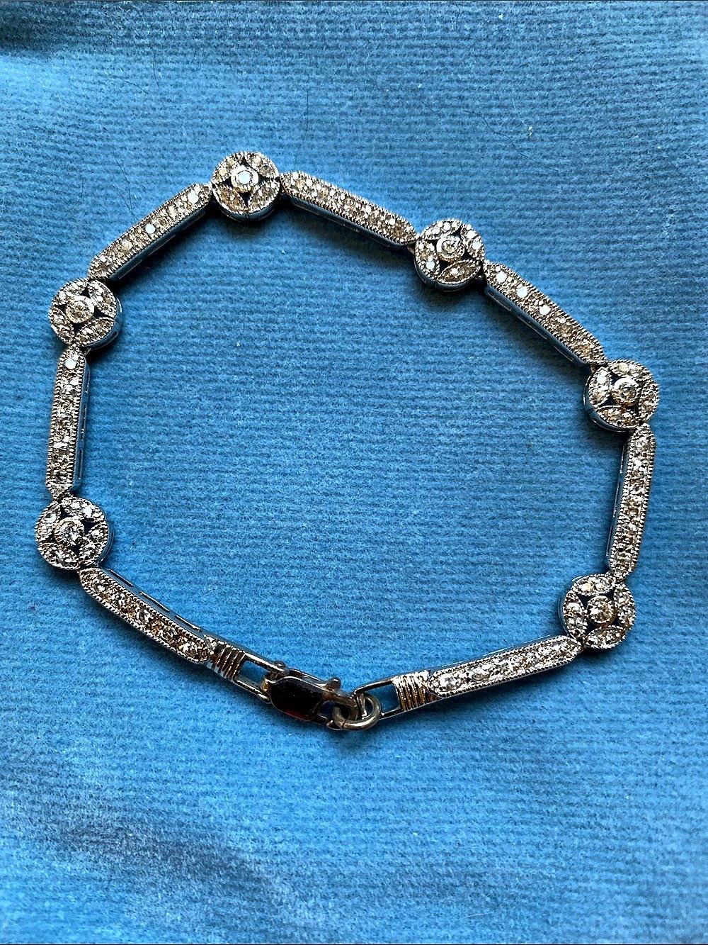 Rhinestone Link Bracelet in Silver Like New